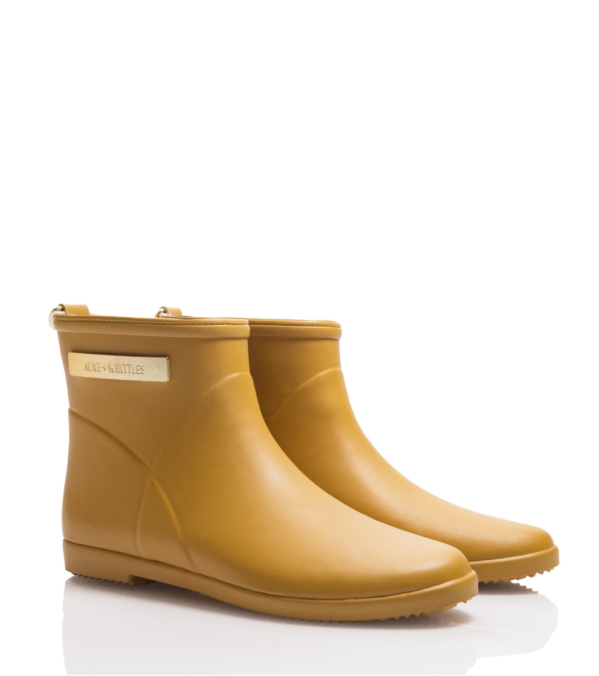 alice-and-whittles-classic-moutarde-dor-ankle-rain-boot-02_8998c34e-512f-476c-ac40-f40076c04662_2000x.jpg
